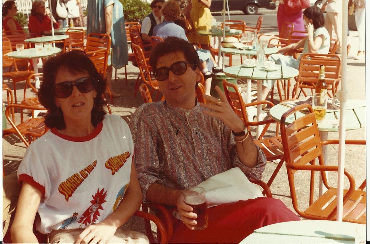 LAdeV y amiga. S. Sebastián, 1993.